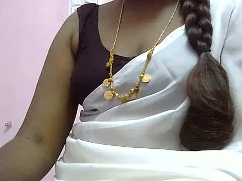 Hot akshara online show from 12-01-25, 04:01