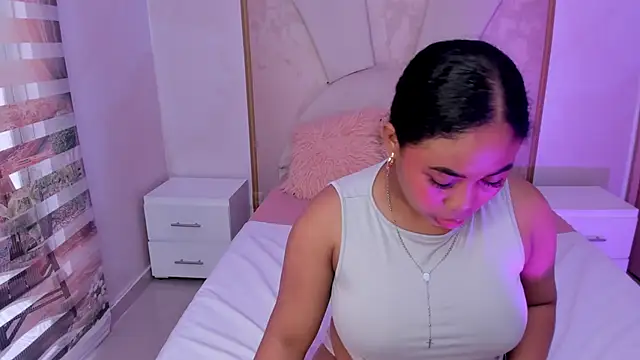 Leah Sweetie online show from 03-01-25, 05:38