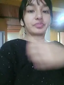 pocahonta89 online show from 11-17-25, 09:09