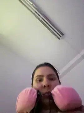 SofiaG  online show from 12-21-24, 01:58