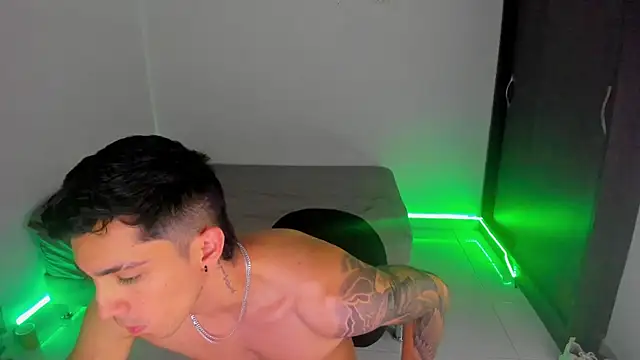 OliverBennet online show from 01-23-25, 11:36