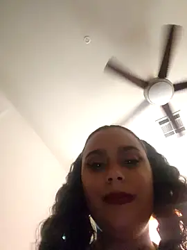 cinnaminnie online show from 04-05-26, 11:35