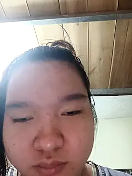 Thomgdee online show from 10-24-25, 01:03