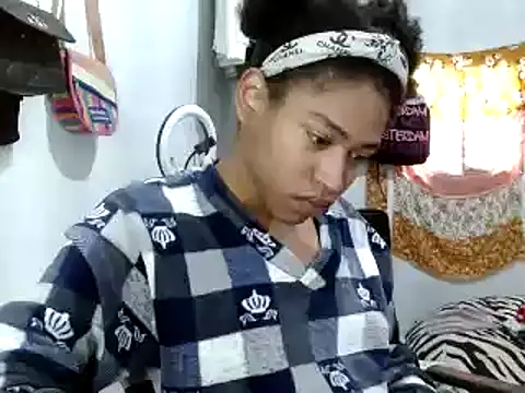 miriam775 online show from 03-20-25, 02:21
