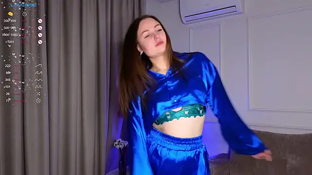 OctaviaHamron online show from 01-23-25, 03:43