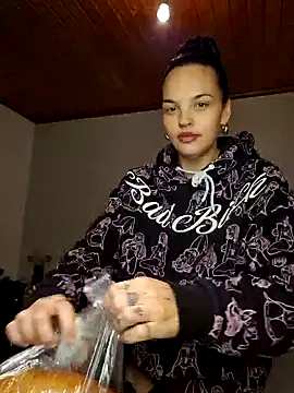 Jujuicy 97 online show from 12-10-24, 05:07