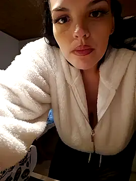 Jujuicy 97 online show from 12-18-24, 07:58