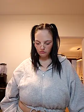 Jujuicy 97 online show from 02-11-26, 11:04