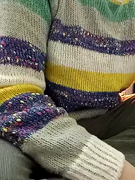 JasminePham online show from 12-19-24, 01:18