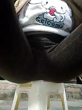 JasminePham online show from 02-10-25, 07:36