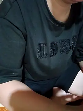 JasminePham online show from 10-10-25, 01:37