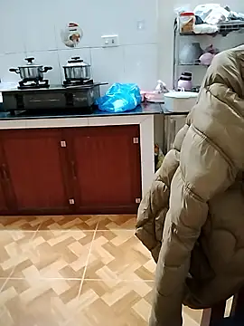 JasminePham online show from 01-11-26, 10:48