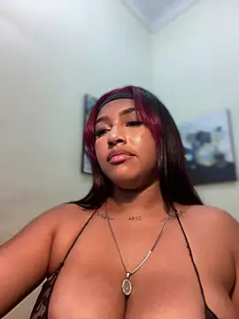 Snapshot of MaverickGray chatting on 02-14-25, 04:09 MaverickGray online show from 02-14-25, 04:09