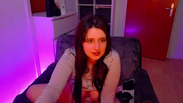jenna-sxy19 online show from 02-04-25, 08:17