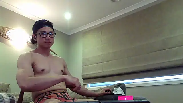 Snapshot of Surfbod chatting on 01-21-25, 04:21 Surfbod online show from 01-21-25, 04:21