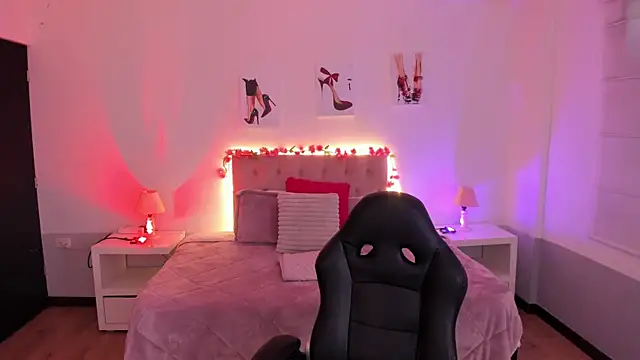  Charlotte evans 1 online show from 10-08-25, 08:06