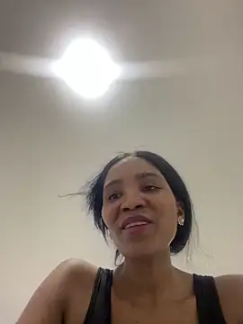 Snapshot of Jessie-pradoo chatting on 12-27-24, 02:58 Jessie-pradoo online show from 12-27-24, 02:58