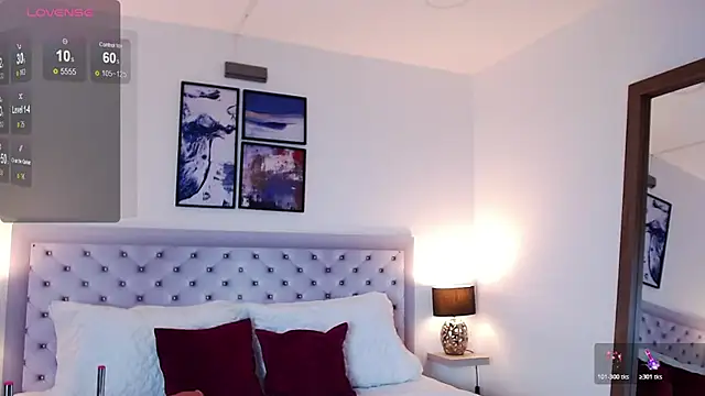 sarascottt online show from 10-18-25, 03:09