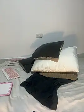 paula perez09 online show from 02-22-25, 12:05