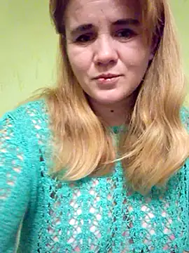 Snapshot of SannyMILF chatting on 12-10-24, 02:06 SannyMILF online show from 12-10-24, 02:06