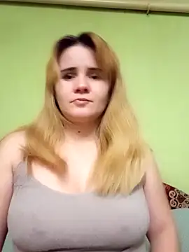 Snapshot of SannyMILF chatting on 12-14-24, 04:09 SannyMILF online show from 12-14-24, 04:09
