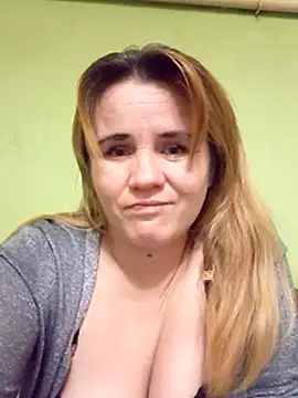 Snapshot of SannyMILF chatting on 12-18-24, 03:33 SannyMILF online show from 12-18-24, 03:33