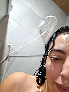 Snapshot of Sweet-diamondxxx chatting on 11-22-25, 02:16 Sweet-diamondxxx online show from 11-22-25, 02:16