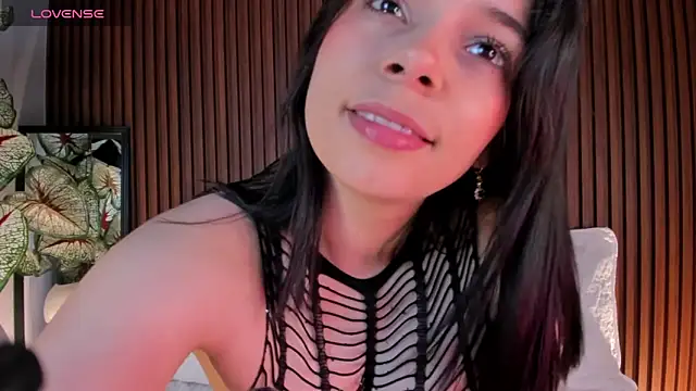 Snapshot of alisson_81 chatting on 11-02-25, 02:47 alisson 81 online show from 11-02-25, 02:47