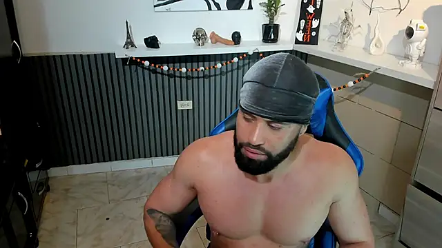 Snapshot of Daemon21 chatting on 10-19-25, 12:00 Daemon21 online show from 10-19-25, 12:00