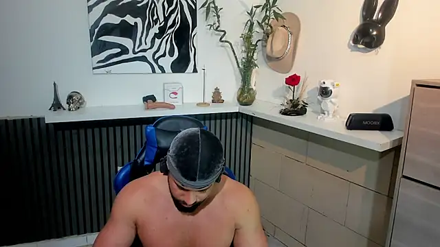 Daemon21 online show from 02-05-26, 09:30