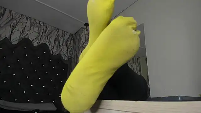 larissa01  online show from 01-07-25, 02:42