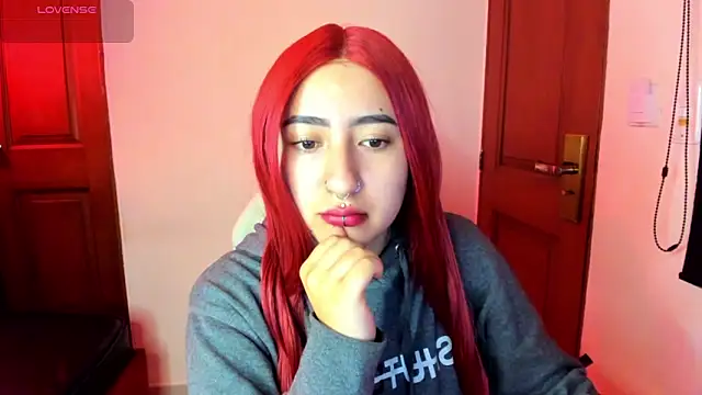 larissa01  online show from 03-23-25, 02:37