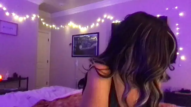 Snapshot of karrmmaa chatting on 02-01-25, 11:58 karrmmaa online show from 02-01-25, 11:58