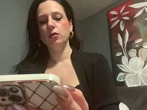Snapshot of Audrey_hotty chatting on 01-18-25, 12:35 Audrey hotty online show from 01-18-25, 12:35