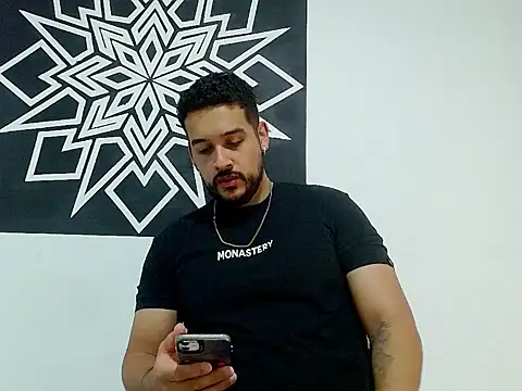  CHRIS-DENNIS  online show from 04-03-26, 01:25