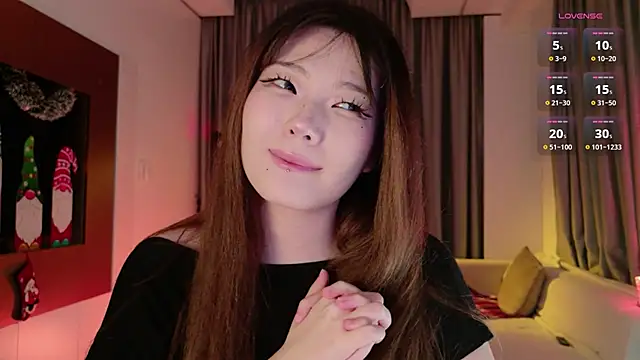 Snapshot of KitayamaChu chatting on 12-15-25, 06:12 KitayamaChu online show from 12-15-25, 06:12