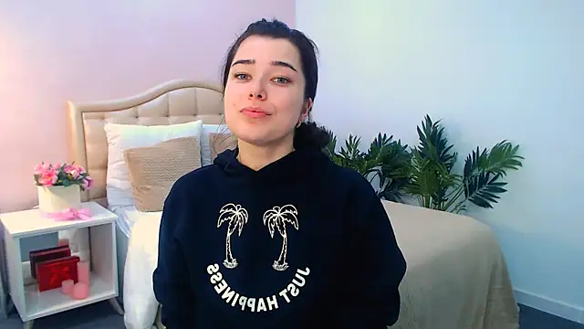  Sun Shy  online show from 11-13-25, 01:10