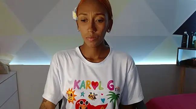 ZashaRomero online show from 03-12-25, 10:39