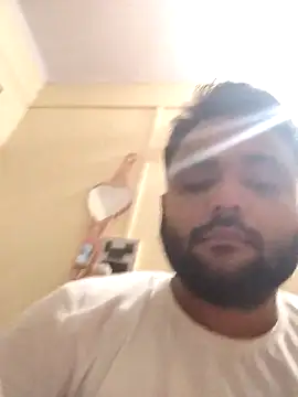 Snapshot of Aloneboy11111 chatting on 09-17-25, 02:30 Aloneboy11111 online show from 09-17-25, 02:30