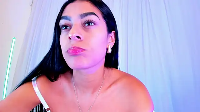 Snapshot of Yasiir_0229 chatting on 10-03-25, 04:42 Yasiir 0229 online show from 10-03-25, 04:42