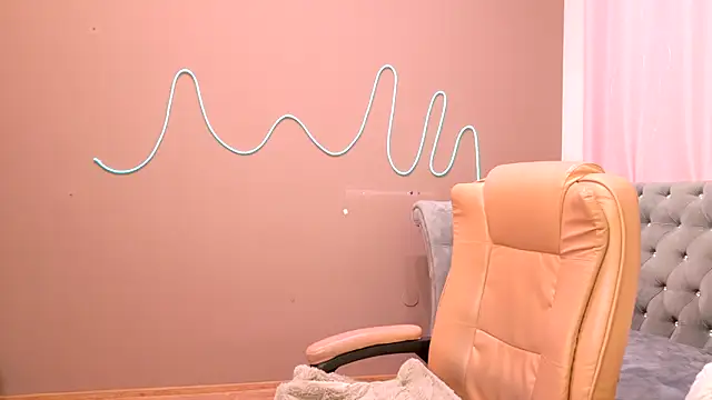 GloriNichols online show from 10-14-25, 05:19