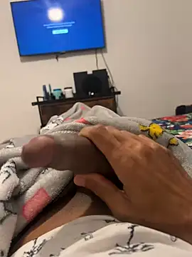 Snapshot of u091 chatting on 02-19-25, 02:44 u091 online show from 02-19-25, 02:44