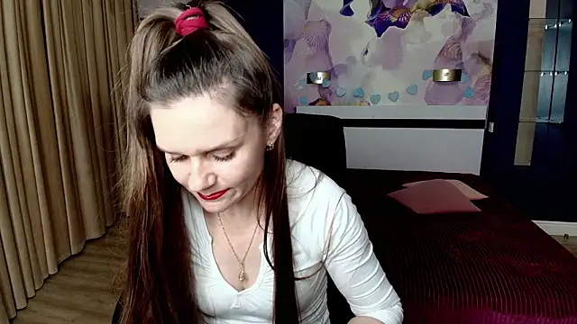 AriaGray online show from 03-18-26, 07:17