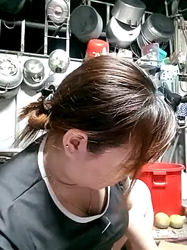 VyOanh2K online show from 02-15-25, 01:05