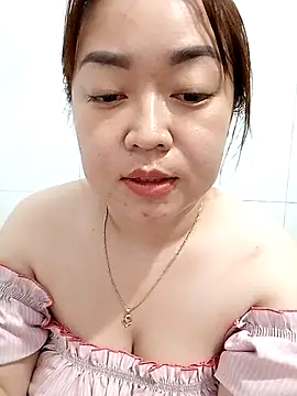 VyOanh2K online show from 02-25-25, 04:03