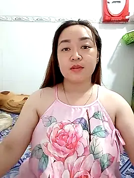 VyOanh2K online show from 03-12-25, 05:49