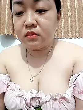 VyOanh2K online show from 10-25-25, 01:51