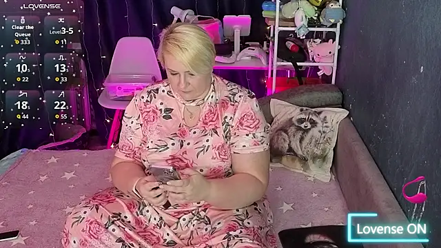 CuteHanna online show from 02-14-26, 08:49