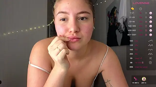 Yassyaaa online show from 12-17-24, 05:29