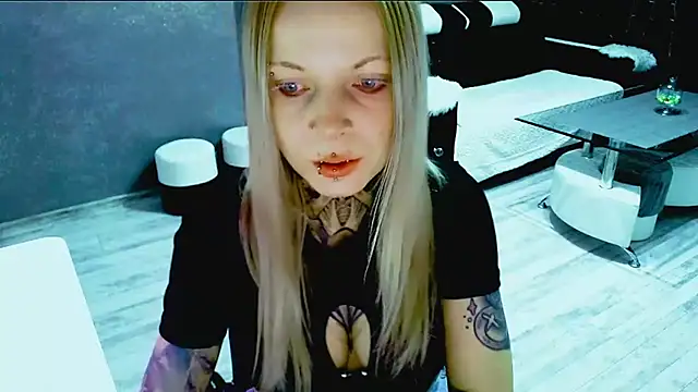 Snapshot of InesGold chatting on 10-29-25, 08:16 InesGold online show from 10-29-25, 08:16